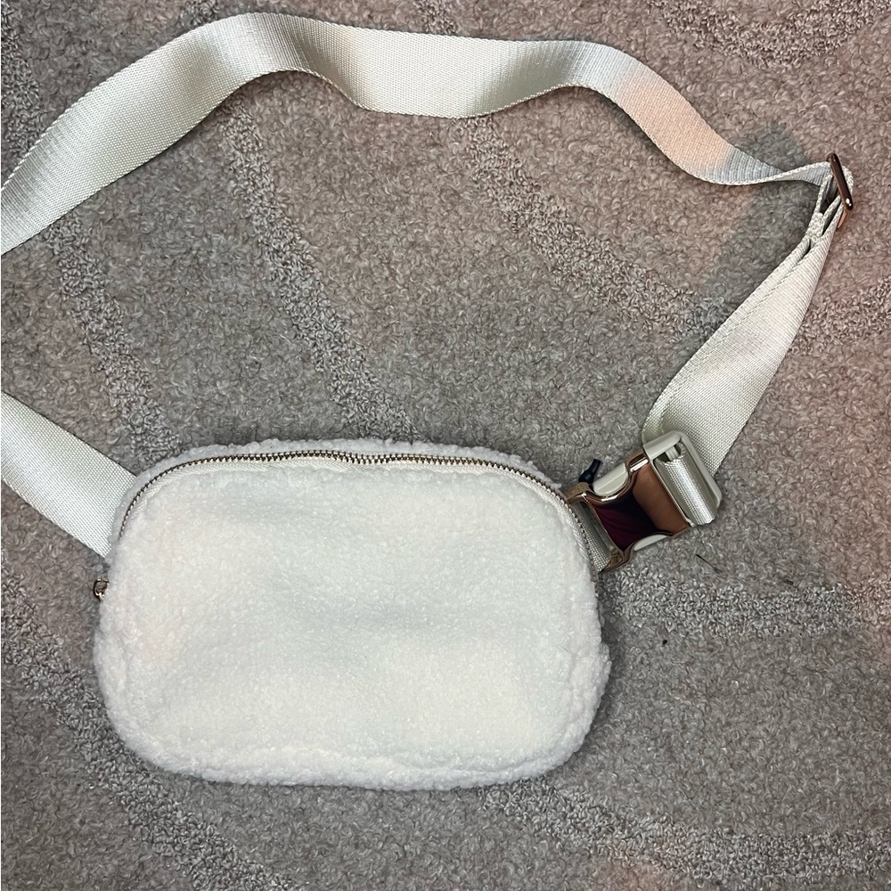 Sherpa Belt Bag Cream Fanny Pack Crossbody Adjustable Strap